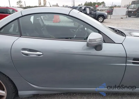 2013 Mercedes-Benz Slk 250 z USA, uszkodzony, nr VIN WDDPK4HA9DF058565